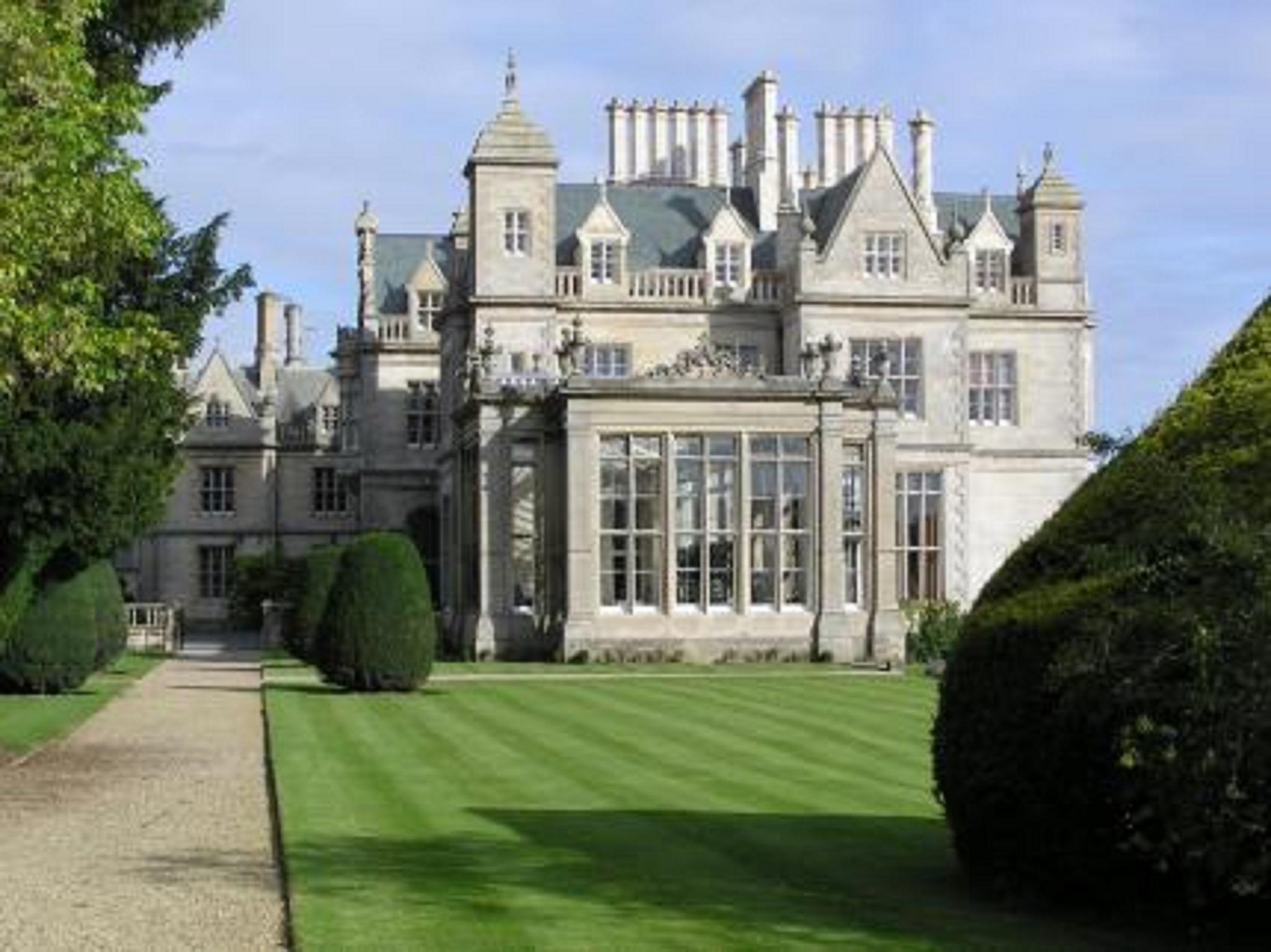 Stoke Rochford Hall Грантем Экстерьер фото