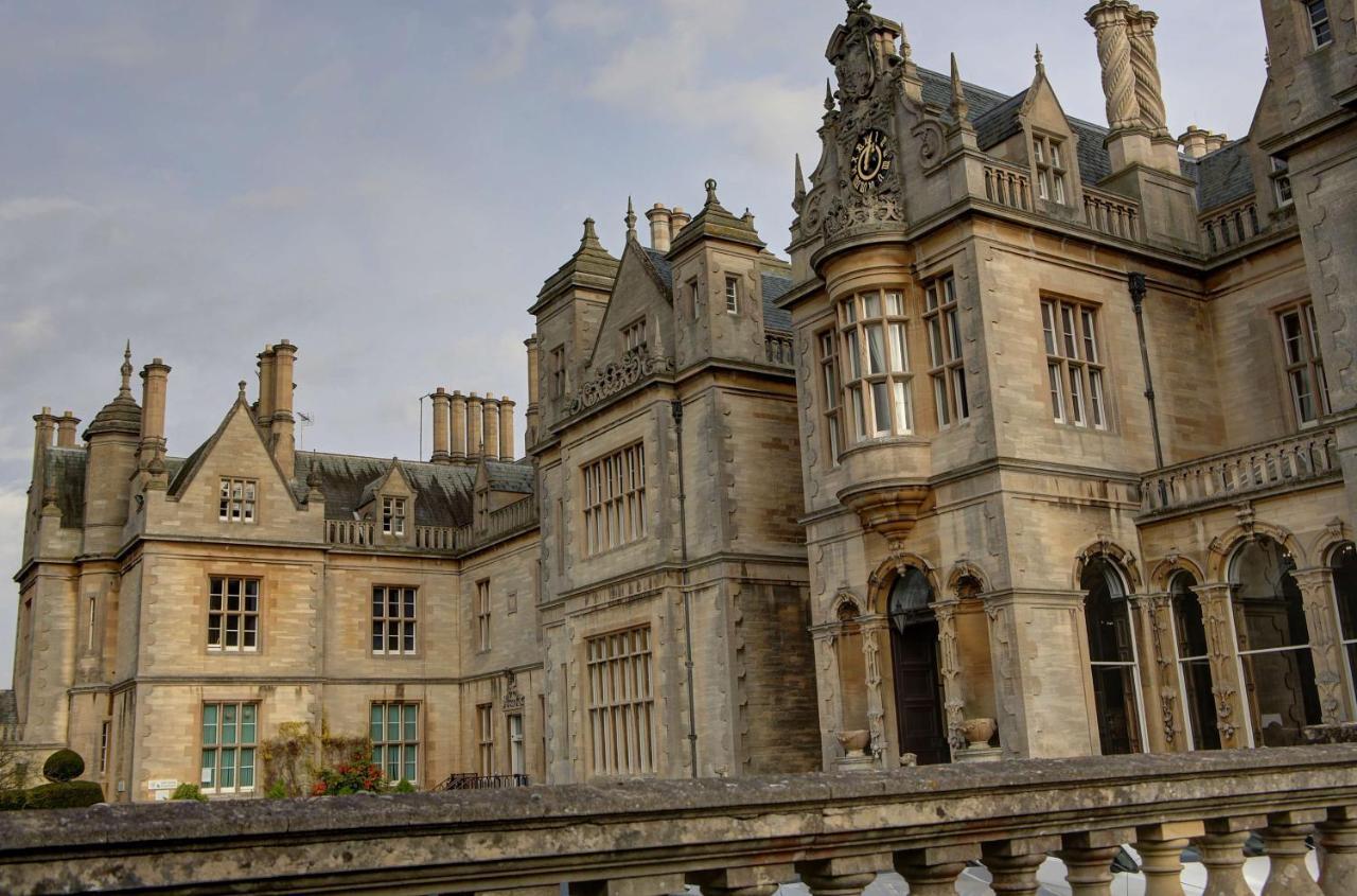 Stoke Rochford Hall Грантем Экстерьер фото